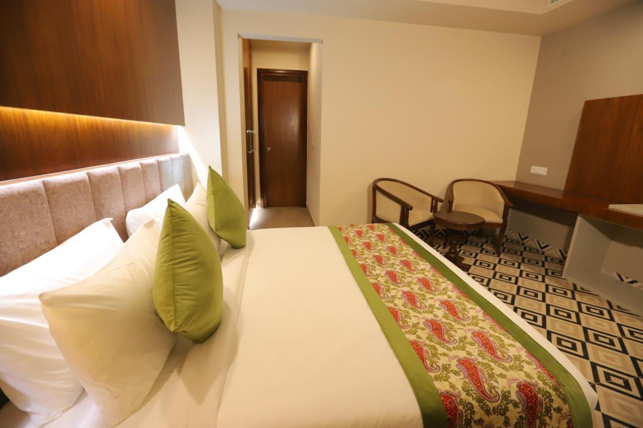 Ip Royal Hotel - Ню Делхи Екстериор снимка