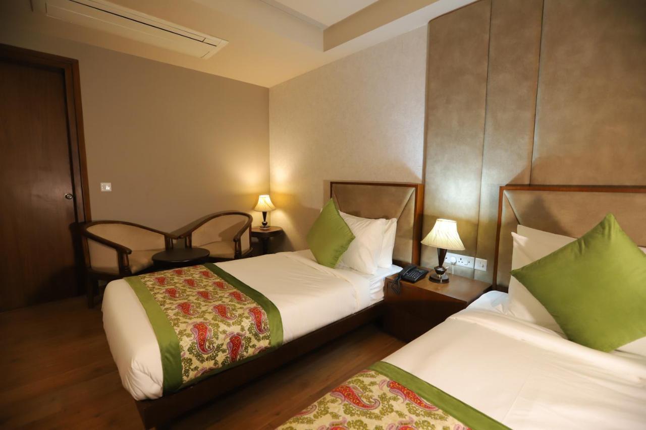 Ip Royal Hotel - Ню Делхи Екстериор снимка